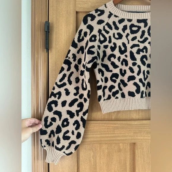 House Of Harlow 1960 x Revolve Leopard Callum Crewneck Sweater Women’s size XS - Picture 3 of 12